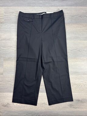 Petite Sophisticate Black Crop Pants - size 8 NWT